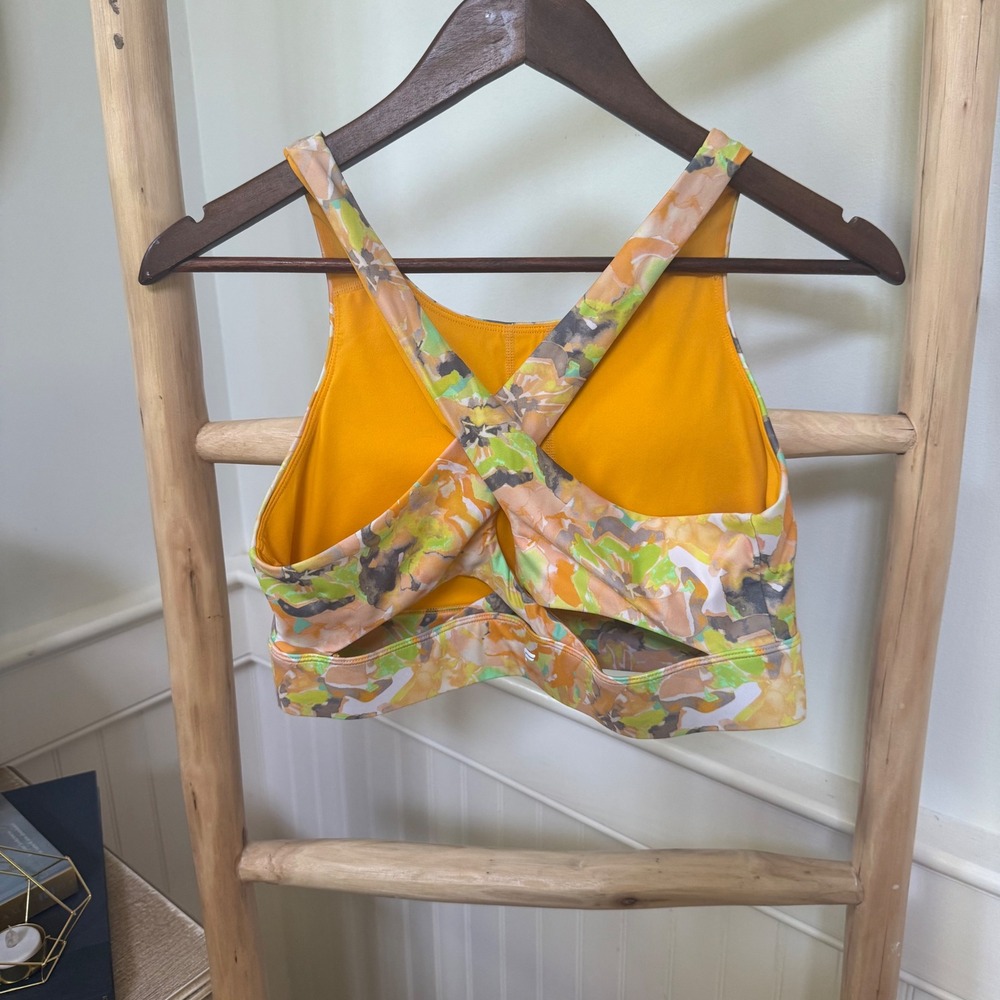Fabletics PowerHold Floral Watercolor 2 Piece Activewear Set Yellow Orange M - Picture 3 of 11
